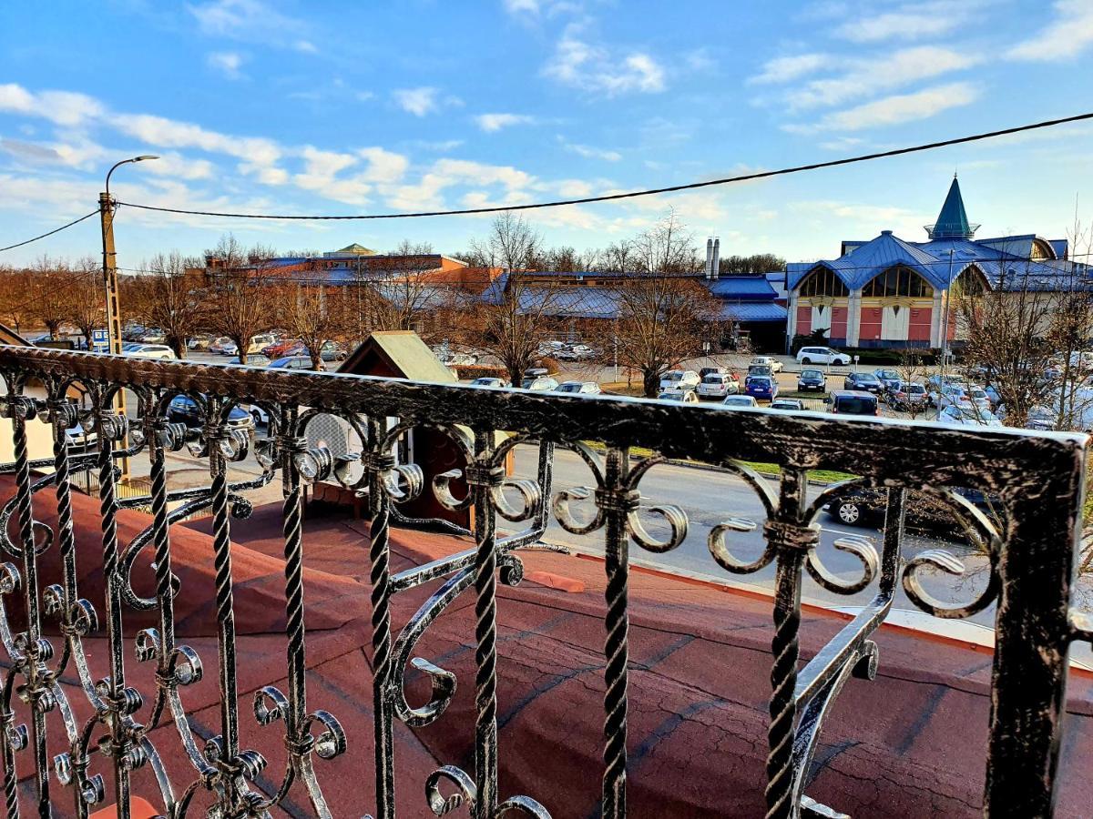 Eva Panzio Hotel Sárvár Buitenkant foto
