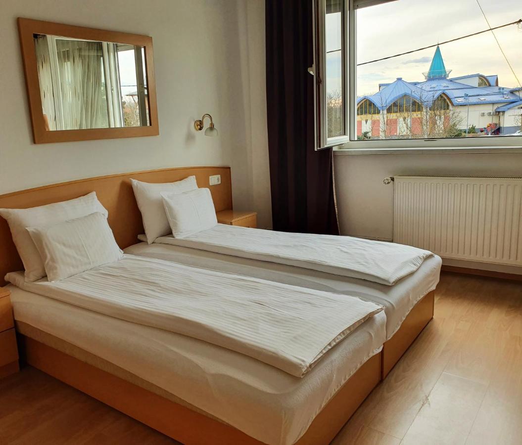 Eva Panzio Hotel Sárvár Buitenkant foto