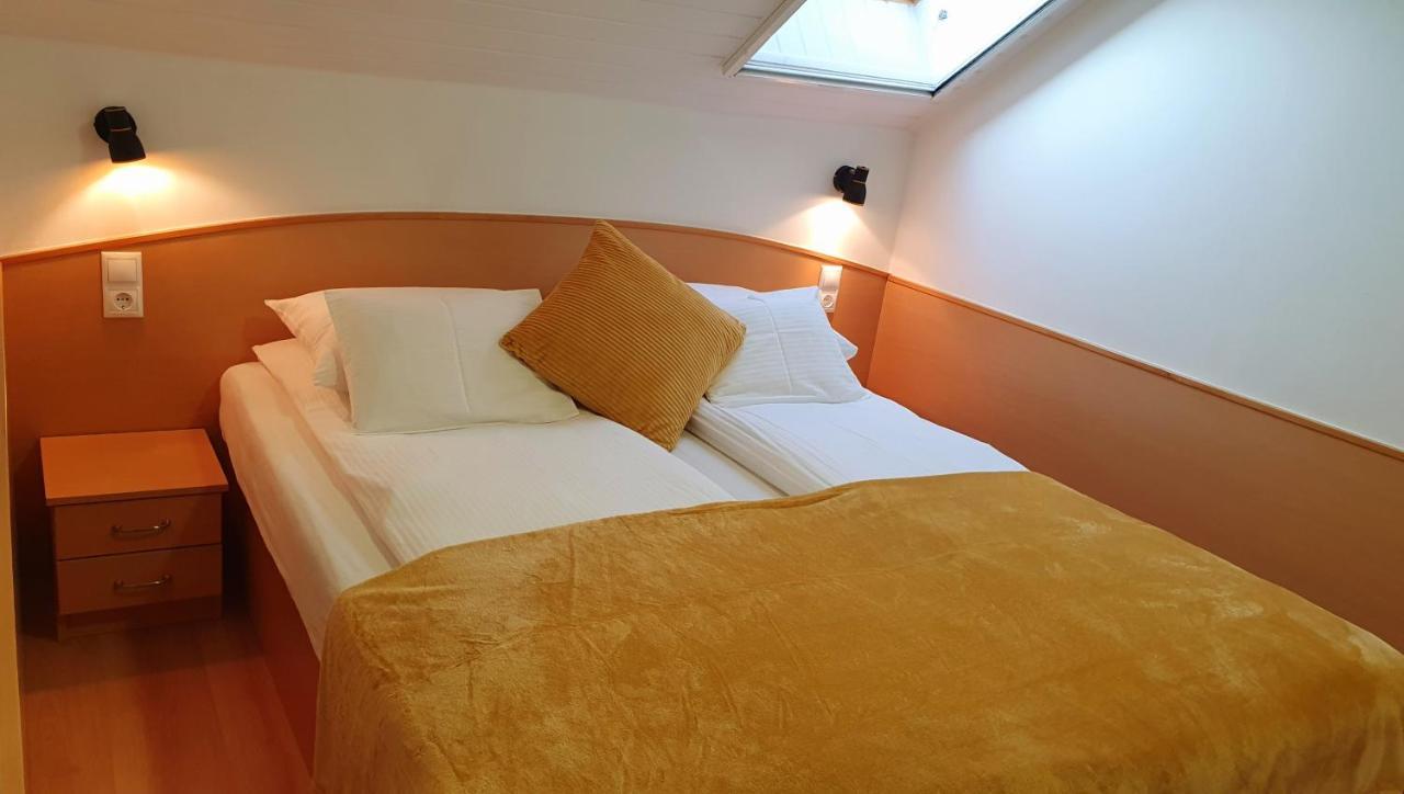 Eva Panzio Hotel Sárvár Buitenkant foto