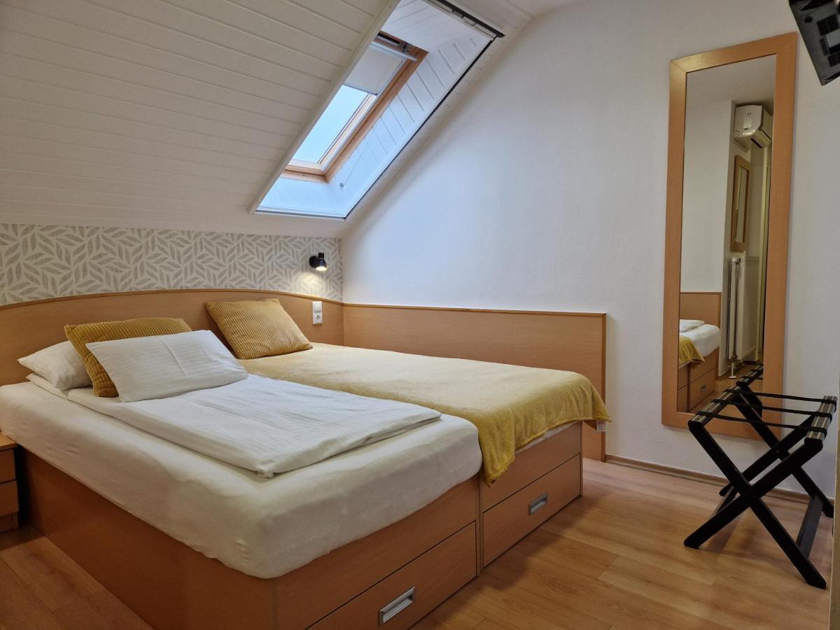 Eva Panzio Hotel Sárvár Buitenkant foto