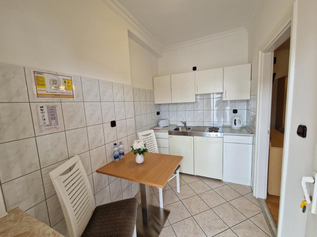 Eva Panzio Hotel Sárvár Buitenkant foto