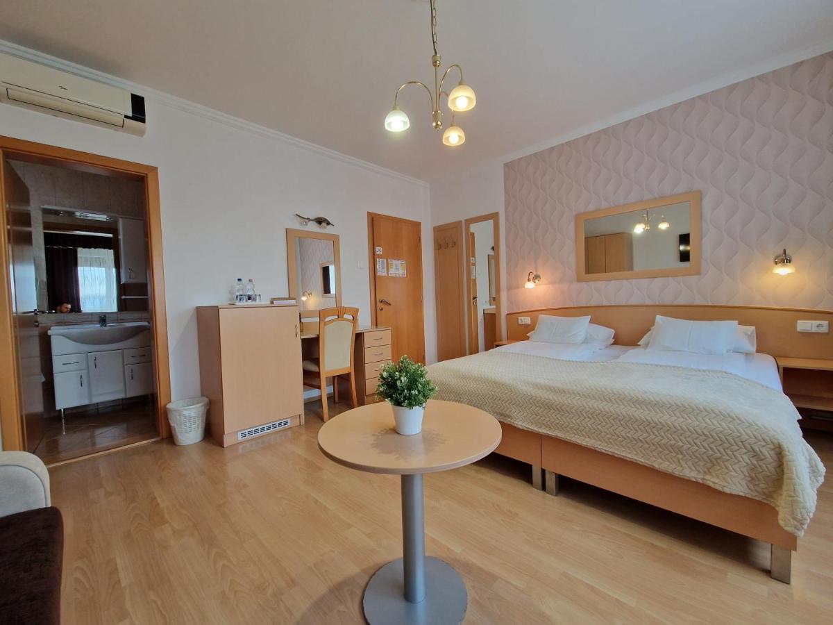 Eva Panzio Hotel Sárvár Buitenkant foto